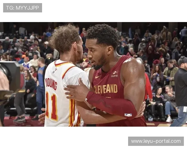 骑士加时赛米切尔与阿伦空接配合,引爆主场气氛 骑士加时赛米切尔与阿伦空接配合,引爆主场气氛